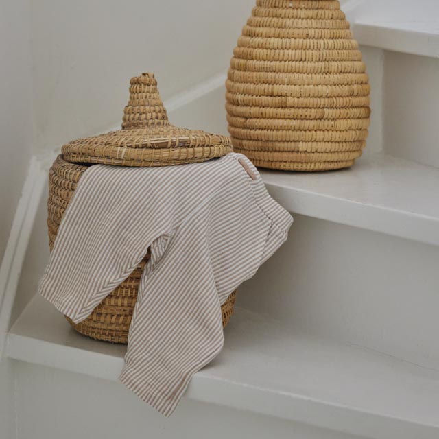 Hose Sweathose Junge Weiß Beige gestreift Festlichkeiten Freizeit Dirkje  86 92 98 104 110