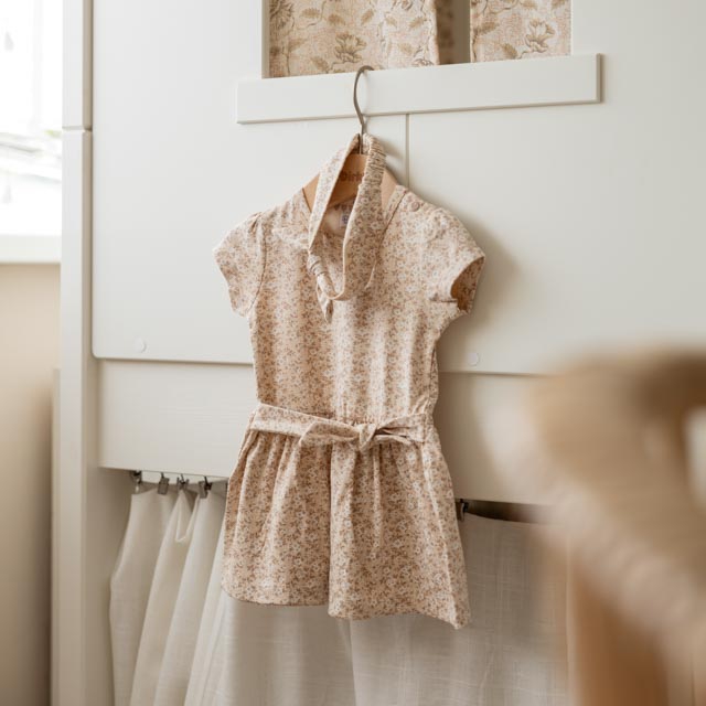 Kleid Jersey beige Blumen Sommer Kurzarm Kleinkind Dirkje 86 92 98 104 110